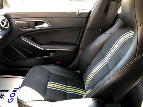 Used 2014 Mercedes-Benz CLA 250 4MATIC image 25