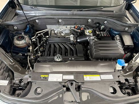 Used 2022 Volkswagen Atlas SEL R-Line AWD/4WD image 36