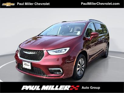 Used 2021 Chrysler Pacifica Touring