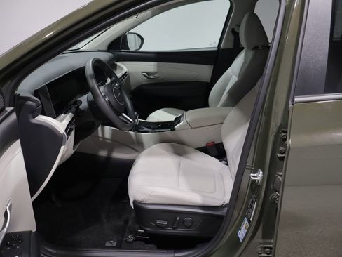 Used 2025 Hyundai Tucson SEL FWD image 9