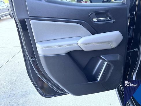 Used 2024 Chevrolet Colorado ZR2 w/ Technology Package AWD/4WD image 21