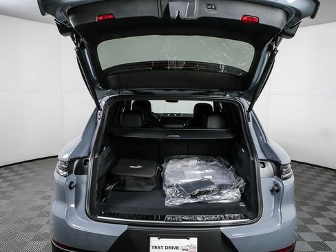 New 2026 Porsche Cayenne E-Hybrid image 33