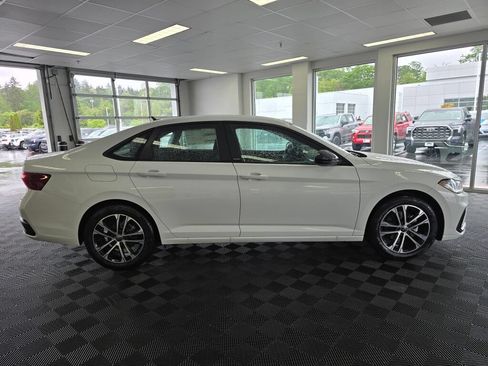 New 2026 Volkswagen Jetta Sport FWD image 2