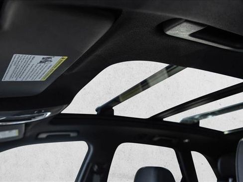 Used 2025 Audi Q5 2.0T Premium image 11