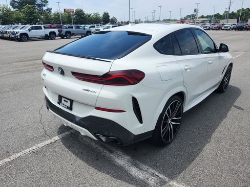 Used 2026 BMW X6 xDrive40i w/ Premium Package AWD/4WD image 3