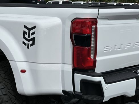 New 2025 Ford F350 Lariat w/ Lariat Ultimate Package image 41