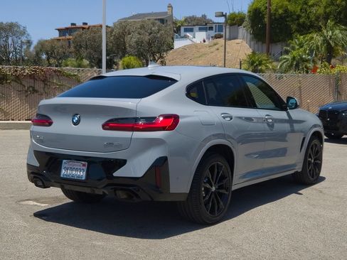 Used 2024 BMW X4 xDrive30i w/ M Sport Package AWD/4WD image 27
