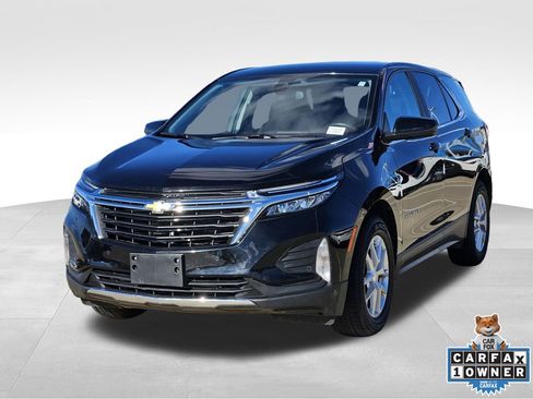 Used 2024 Chevrolet Equinox LT image 3
