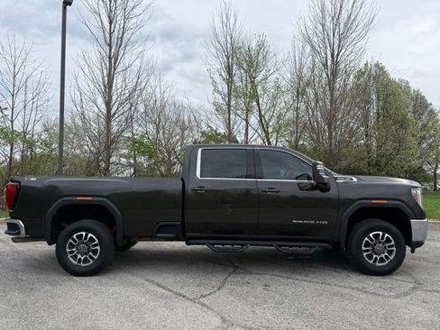 Used 2021 GMC Sierra 3500 SLE w/ SLE Value Package image 2
