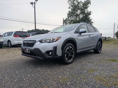 Used 2021 Subaru Crosstrek 2.0i Premium w/ Moonroof Package AWD/4WD image 7