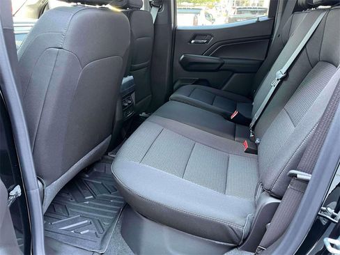 New 2026 GMC Canyon Elevation w/ Convenience Package image 17