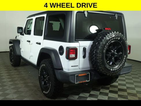 Used 2022 Jeep Wrangler Unlimited Willys image 4