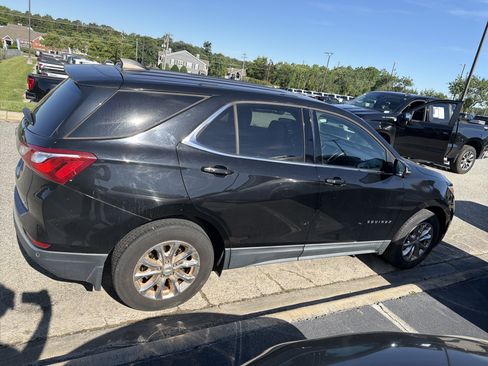 Used 2018 Chevrolet Equinox LT FWD image 11