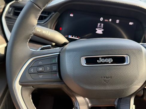 New 2026 Jeep Grand Cherokee Limited w/ Limited Altitude Package RWD image 17