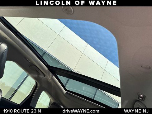 Certified 2022 Lincoln Corsair Reserve w/ Equipment Group 201A AWD/4WD image 15