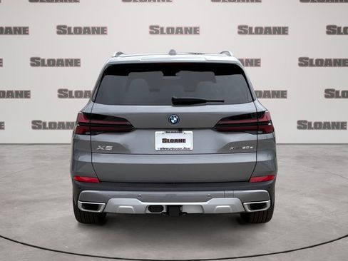 New 2026 BMW X5 xDrive50e w/ Climate Comfort Package AWD/4WD image 4