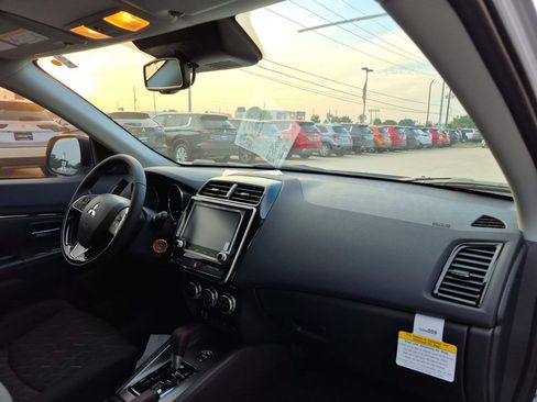 New 2026 Mitsubishi Outlander Sport LE AWD/4WD image 22