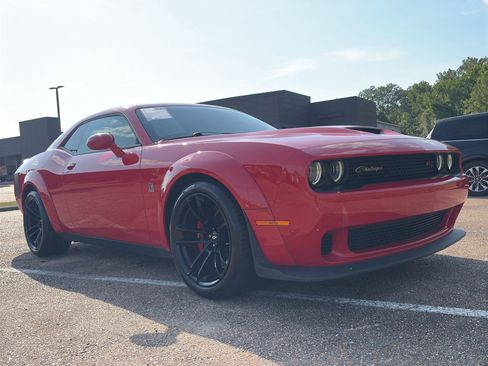 Used 2020 Dodge Challenger R/T Scat Pack RWD image 1