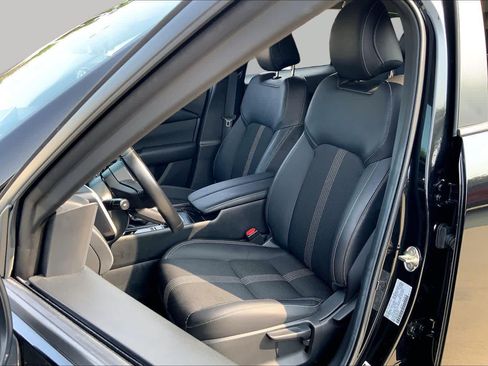 Used 2023 MAZDA CX-50 AWD 2.5 S w/ Cargo Package image 8