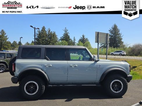 Used 2023 Ford Bronco Outer Banks w/ Sasquatch Package AWD/4WD image 5