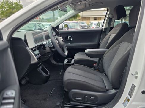 Certified 2024 Hyundai Ioniq 5 SE image 12