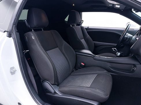 Used 2022 Dodge Challenger SXT w/ Blacktop Package image 34