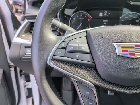 Used 2023 Cadillac XT5 Sportv w/ LPO, Floor Liner Package AWD/4WD image 19
