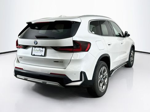 Used 2026 BMW X1 xDrive28i AWD/4WD image 9