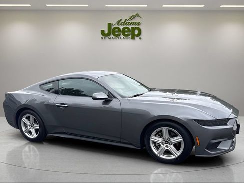 Used 2026 Ford Mustang Coupe RWD image 18