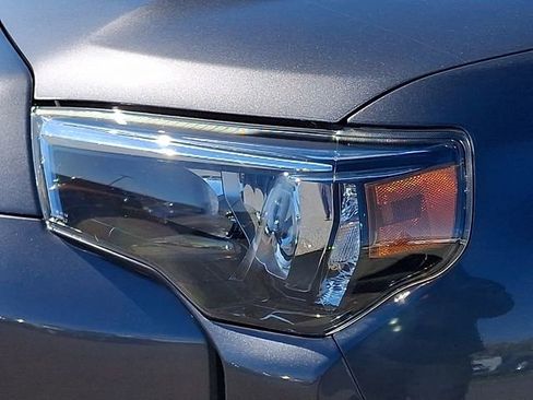 Used 2016 Toyota 4Runner SR5 image 28