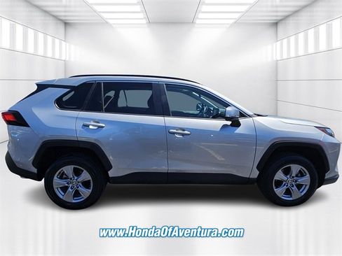 Used 2022 Toyota RAV4 XLE image 2