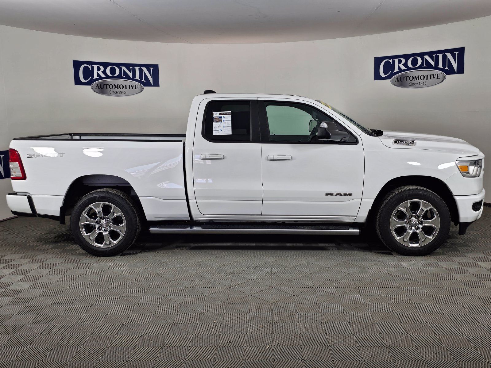 Used 2022 RAM 1500 Big Horn AWD/4WD image 30