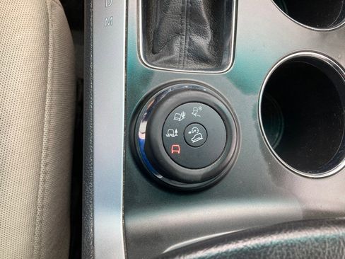 Used 2012 Ford Explorer XLT image 11