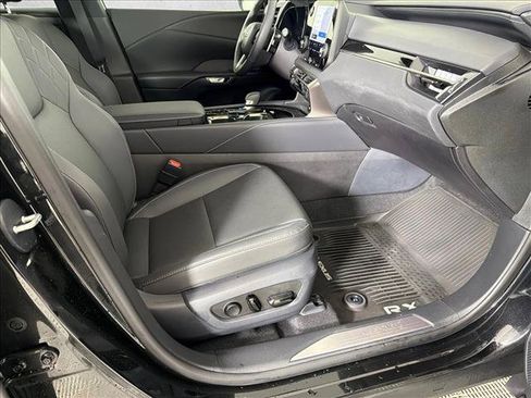 Used 2025 Lexus RX 350 FWD w/ Accessory Package image 13