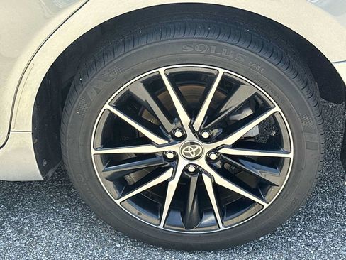 Used 2021 Toyota Camry SE FWD image 12