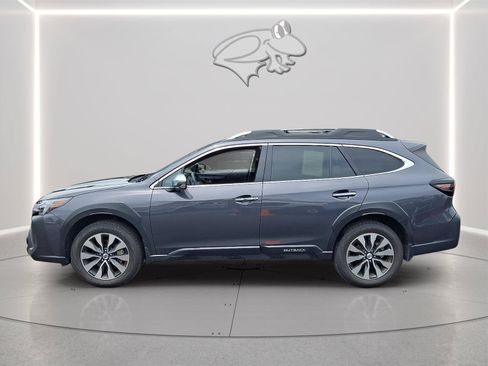Used 2024 Subaru Outback Touring XT AWD/4WD image 2