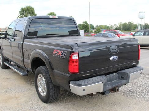 Used 2015 Ford F250 XLT w/ XLT Premium Package AWD/4WD image 4
