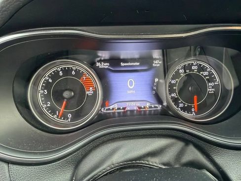 Used 2019 Jeep Cherokee Limited AWD/4WD image 14