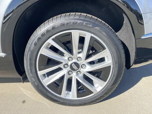 New 2026 Cadillac Vistiq Luxury image 11