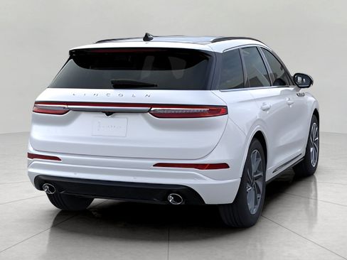 Used 2025 Lincoln Corsair Grand Touring AWD/4WD image 9