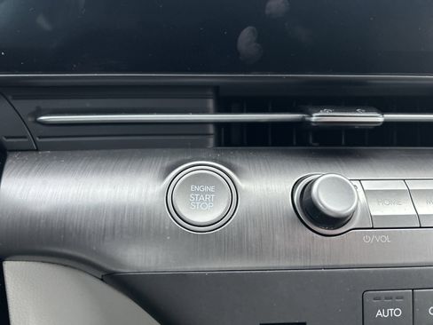 Used 2024 Hyundai Kona SEL image 22