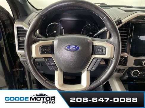 Certified 2022 Ford F350 Lariat w/ Black Appearance Package image 11