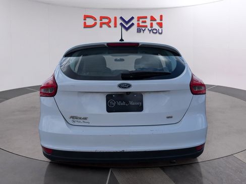 Used 2018 Ford Focus SE image 4