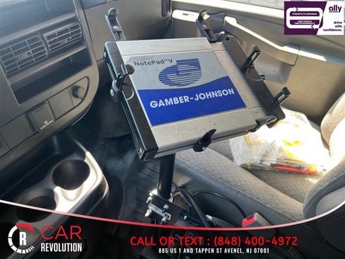 Used 2020 Chevrolet Express 2500 RWD image 18