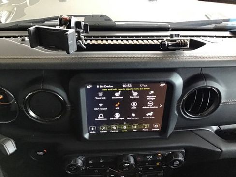 Used 2021 Jeep Wrangler Unlimited Sahara image 28