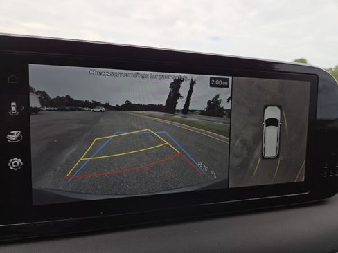 Used 2025 Hyundai Palisade SEL FWD image 9
