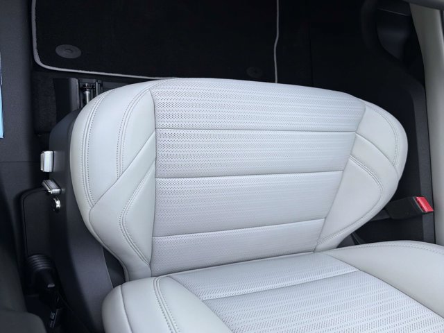 New 2026 Lincoln Nautilus Reserve w/ Jet Appearance Package AWD/4WD image 11