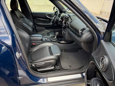Used 2016 MINI Cooper Clubman FWD image 16