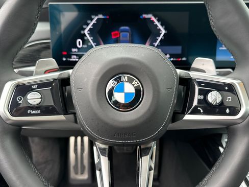 Used 2024 BMW 740i w/ Premium Package RWD image 22
