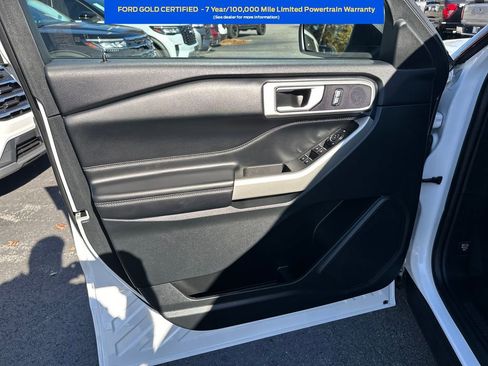 Certified 2023 Ford Explorer XLT image 8